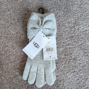 NWT UGG Knit Bow Gloves
